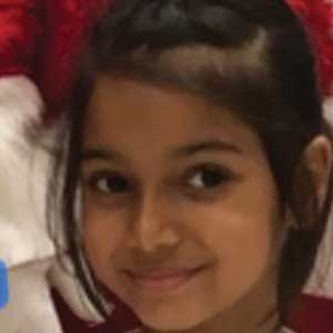 Artist Amishee Gaurav Participate in National Level Art Exhibition of Kids
