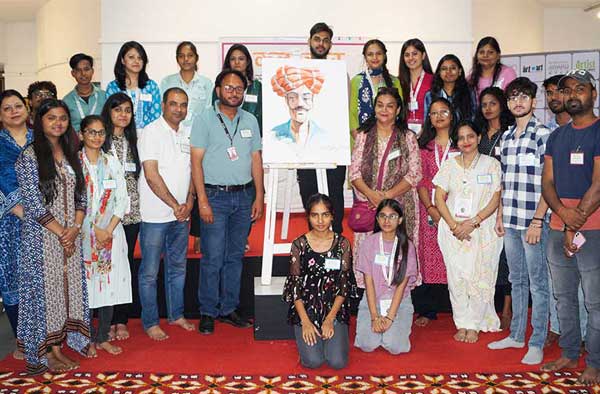 Acrylic Painting Demonstration by Artist Gurinder Pal Singh in Artizen Art Gallery, New Delhi, India, Organised by Nav Shri Art & Culture Organisation